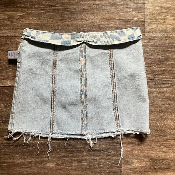 Tinsletown Fitted Mini Skirt Raw Hem (M) Junior Blue Graphics - Picture 11 of 13